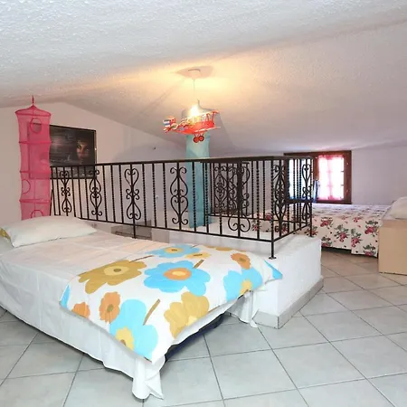 Maisonette For 8 Πευκοχώρι