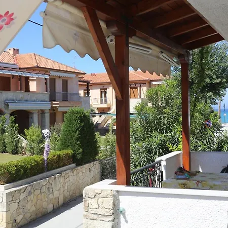 Maisonette For 8 Πευκοχώρι
