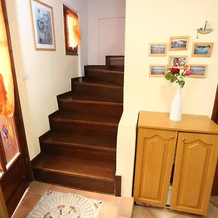 Maisonette For 8 Διαμέρισμα Πευκοχώρι